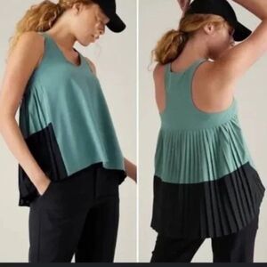 READ Athleta Swing Forward Pleated Tank Top Small Deep Ocean Teal Black Relaxed